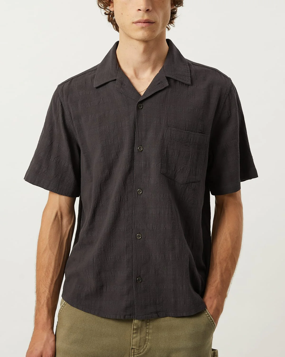 Washed Dobby SS - Black - Image 3